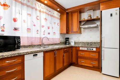 Cubo's Apartment Mayoral Front Line Marbella