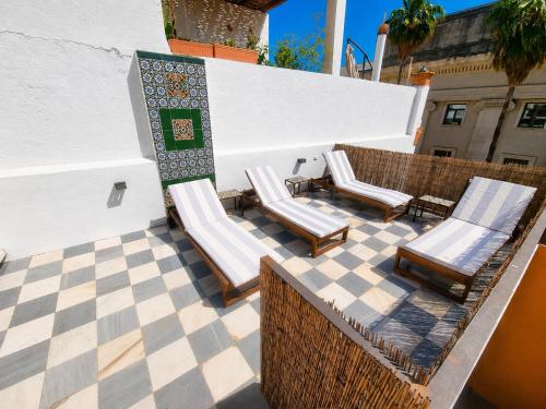 AoA Giralda Apartment