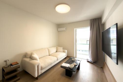 Modern Hive Suite in Athens