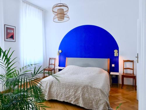 Viennese Charme Close to Brunnenmarkt