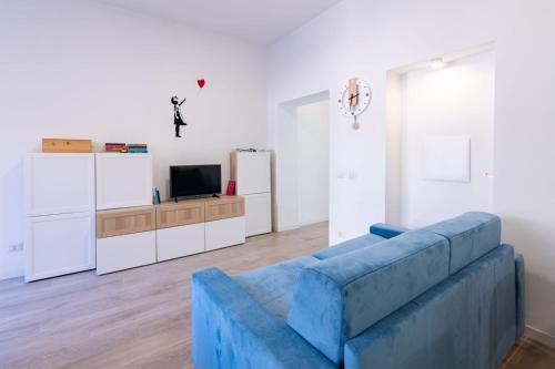 Quiet and Modern Apartment near Metro M1