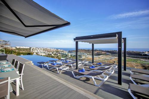 Luxury Modern Villa ÁGUIA MAR Stunning Sea View