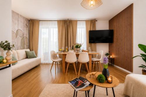 Vistula River Wawel Castle Swimming Pool Sauna Gym