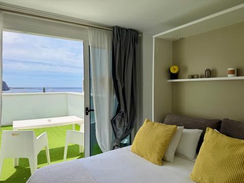 Luxury Sea View Penthouse, Hortensia Suites Apartments, Los Cristianos, Tenerife