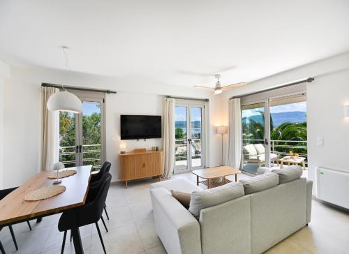 Maison D' Azur