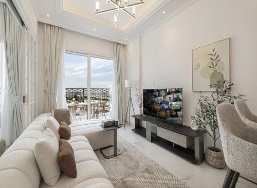 Luxury 1BHK next to Dubai Miracle Garden, Arjan