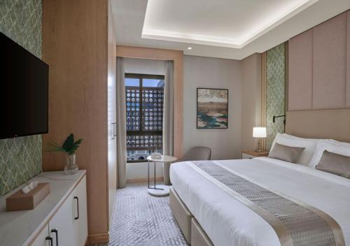 Makarem Haram view suites
