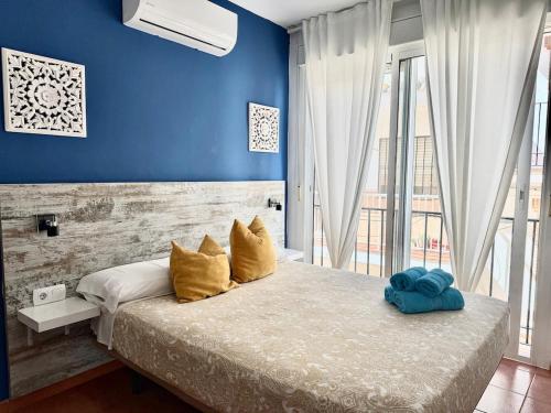 1A - Studio 40 m from La Carihuela Beach - AC, Bars and Chiringuitos at the Door