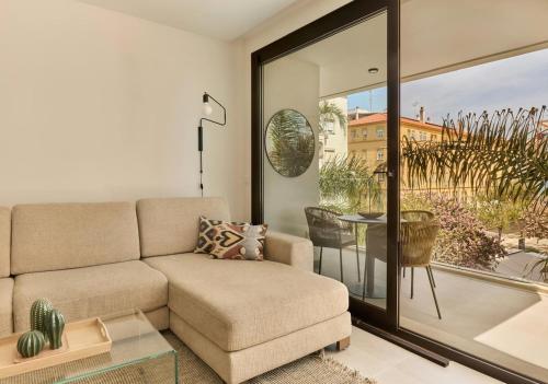 Casa Arbol - Beach view 2 bed apartment in Estepona centre