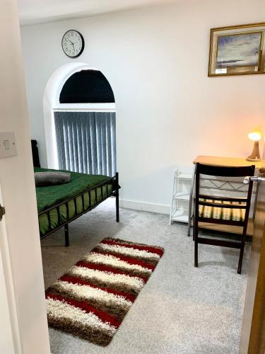Falcon Crest Lodge - 2BR-Sleeps 7 - Free Parking - Wi-Fi photo 12