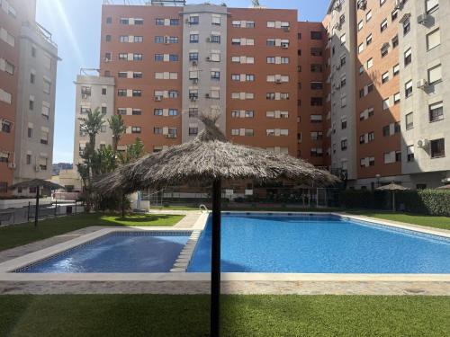 Apartamento Zen 2 habitaciones con Piscina y Parking by Turihome
