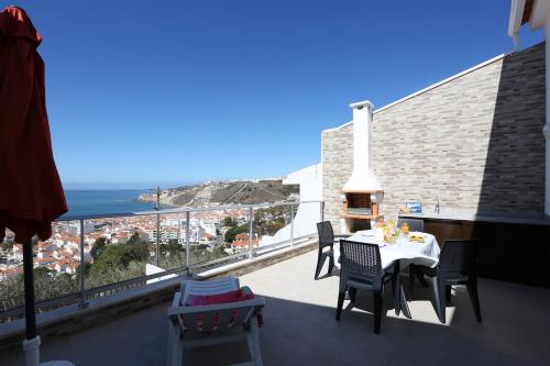 Sea View by Mateus & Justiniano