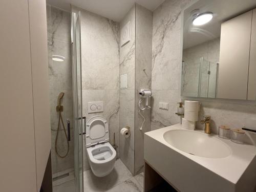 Luxury Design Klimt Apartment