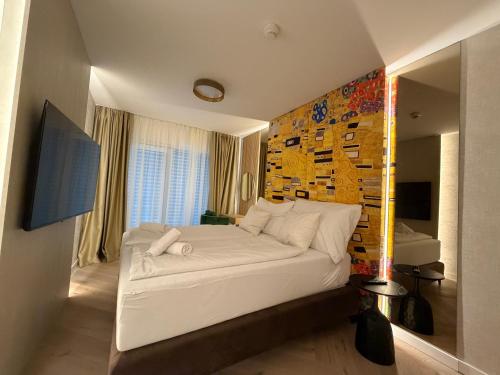 Luxury Design Klimt Apartment