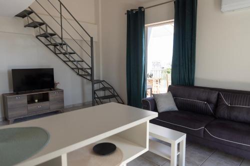Elia mini Suite E1