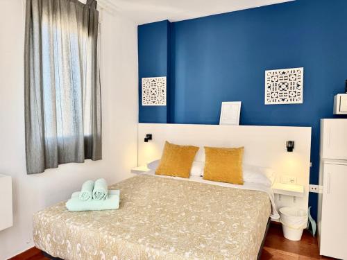 1B - Sea-View Studio, 40 m from La Carihuela Beach - AC