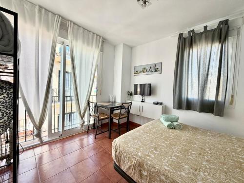 1B - Sea-View Studio, 40 m from La Carihuela Beach - AC