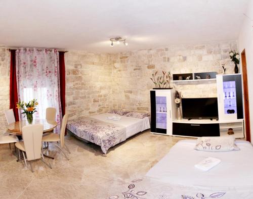 Apartment Romić