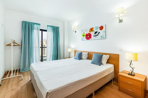 ROCHA TOWER - 8B