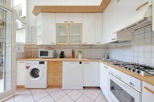 Spacious Prati Apt Near Vatican & Tiber