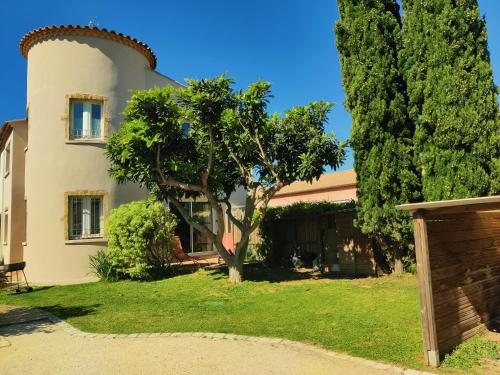 Villa 3 chambres climatisées proche plage avec jardin clos