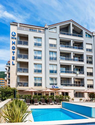 Hotel Idila Budva — Property building
