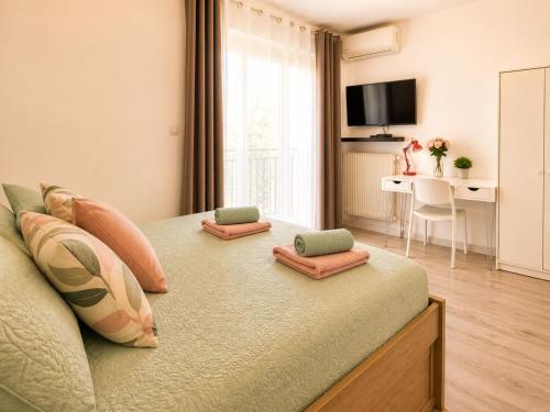 Cozy Studio, 2-Min Walk to Beach and Promenade