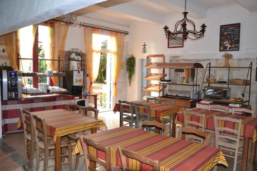 Restaurace v ubytování Mas De Sylvereal