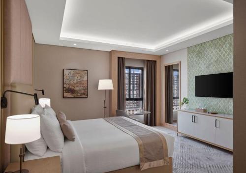 Makarem Haram view suites