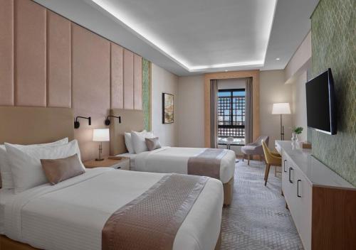 Makarem Haram view suites