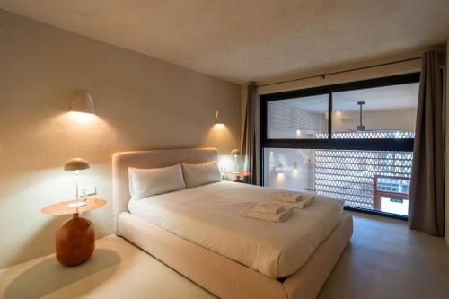 VLC Host - Reina 166 A