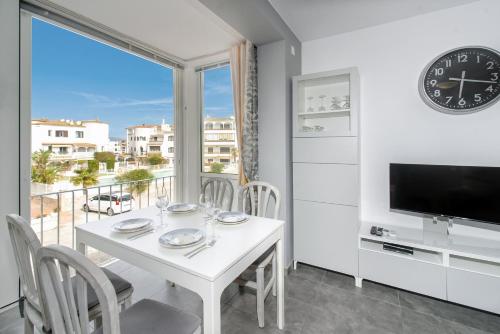 WELCS APARTAMENTO 352 EMP con piscina comunitaria