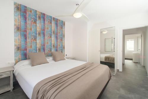 WELCS APARTAMENTO 352 EMP con piscina comunitaria