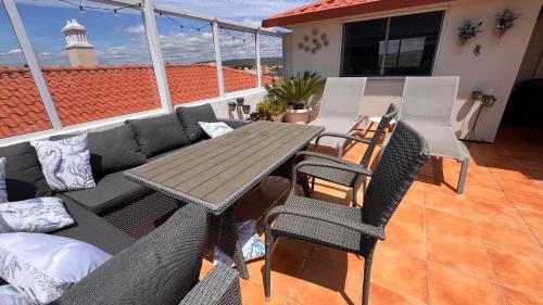 Penthouse T2 pool Terrace time