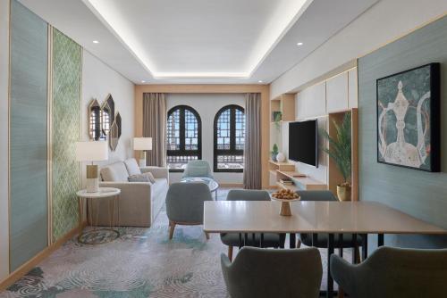 Makarem Haram view suites