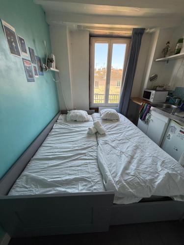 SKY BUBBLE Bright Cosy Studio in Lyon