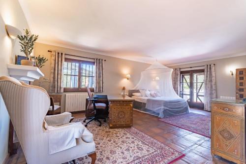 Finca Siete Colchones a Rustic Andalusian Villa