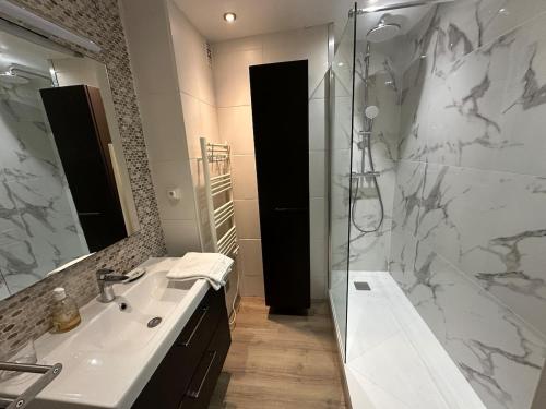 WeHost - Girard - Appartement T4 - 6 personnes - Balcon + Parking
