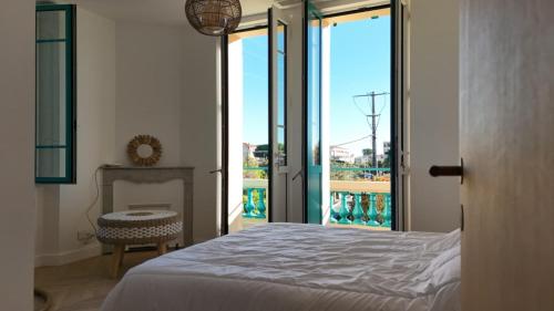 Superbe Appartement 4 pièces dans Villa de charme rénovée proche plages et centre ville d'Antibes, Côte d'Azur