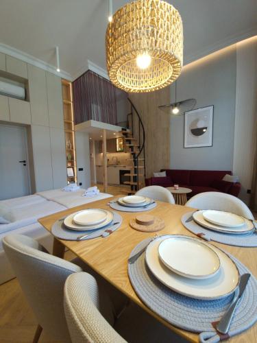 Foto Roosevelta Residence Apartments - przy OFF Piotrkowska, FV - Klimatyzacja - WiFi, Orientarium, Atlas Arena, HopaLupa, Aquapark Fala, EC1 2