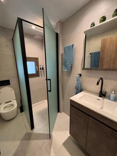 The Minimalist Suite