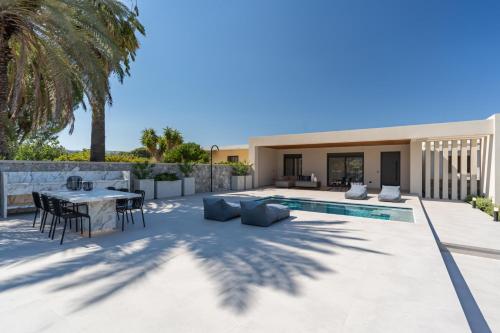 Dolit Elegant Villa