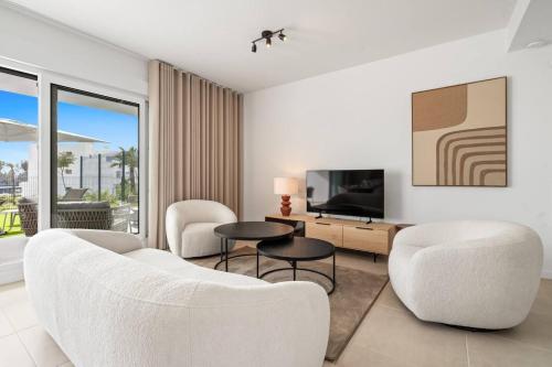 Cancelada 2BR Apt Acqua Gardens - Walk to Beach and Pool