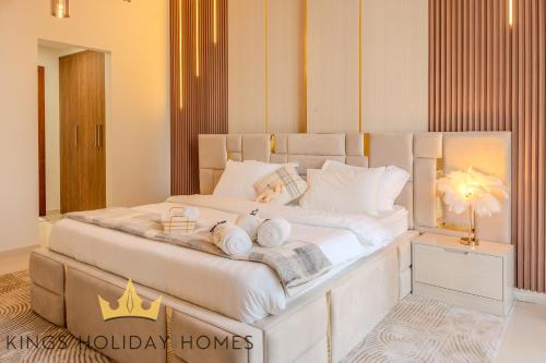 Luxury apartments Dunya tower burj khalifa area