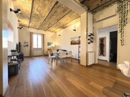 2BR modern silent apartment in Porta Pia