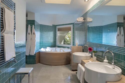 L'Ea Bianca Luxury Resort