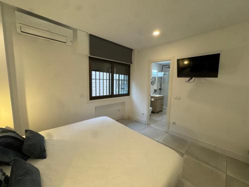 Apartamentos Pío XII, Madrid