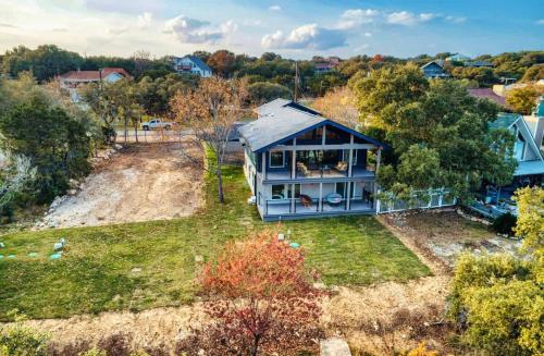 an overhead view of a house on a yard at CL 874 Million Dollar View in Canyon Lake