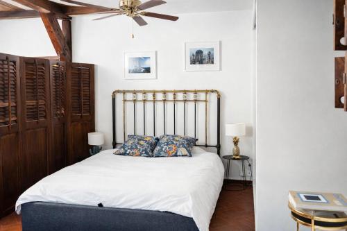 Beautiful apartment in Old Town Geneva