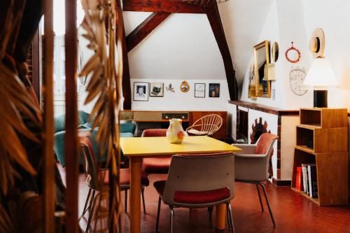 Beautiful apartment in Old Town Geneva